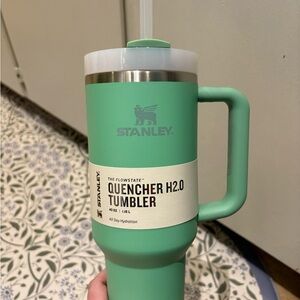 Stanley Green Quencher H2.0 Tumbler